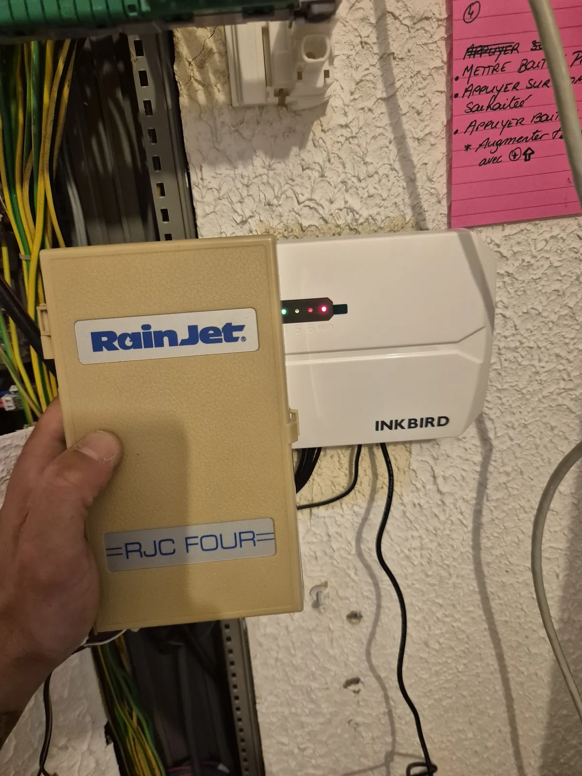 Remplacement d'un programmateur d'arrosage Rain Bird par un modèle connecté